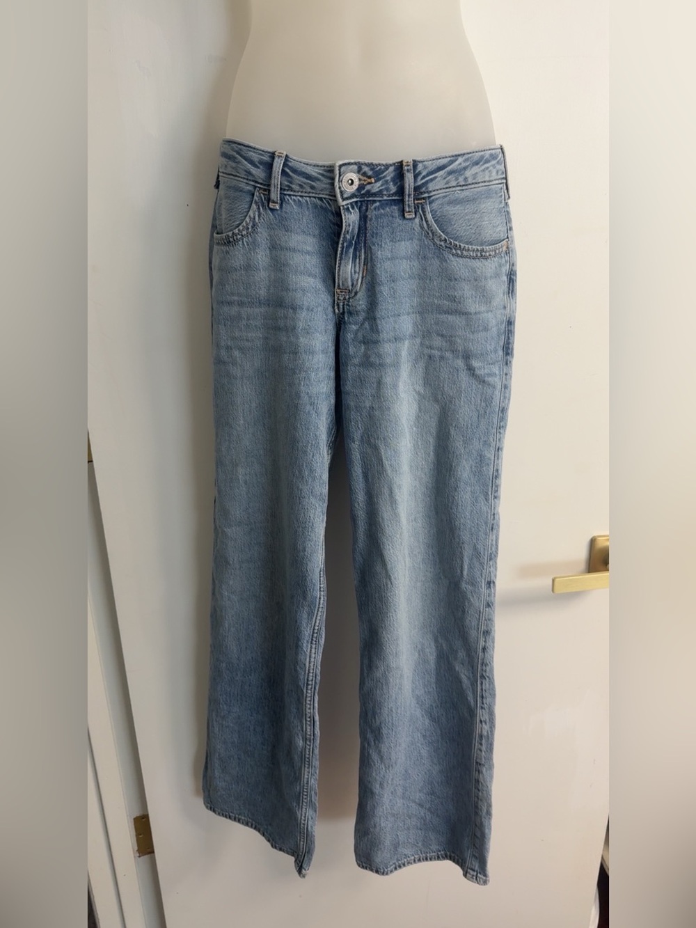 Y2K Abercrombie kids Light Wash Low Rise Baggy Long Jeans